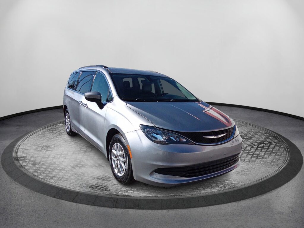 2020 Chrysler Voyager LXI