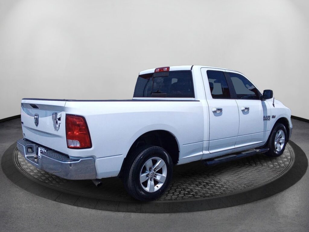 2018 Ram 1500 SLT