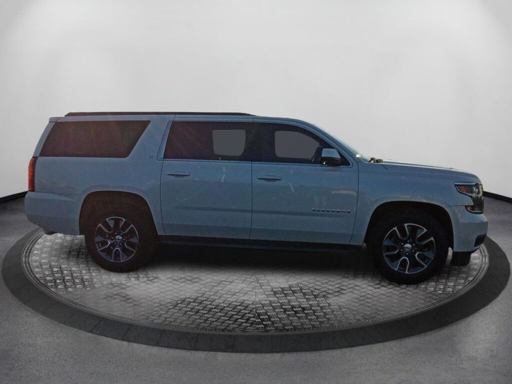 2017 Chevrolet Suburban LT