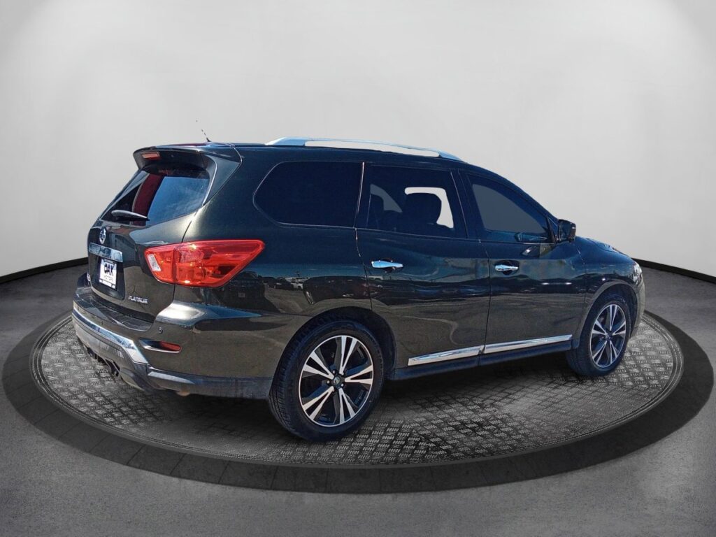 2017 Nissan Pathfinder Platinum