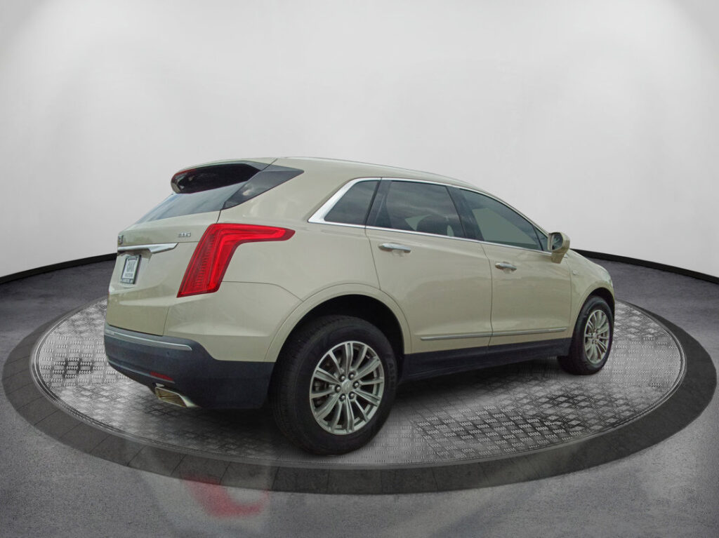 2017 Cadillac XT5 Luxury FWD