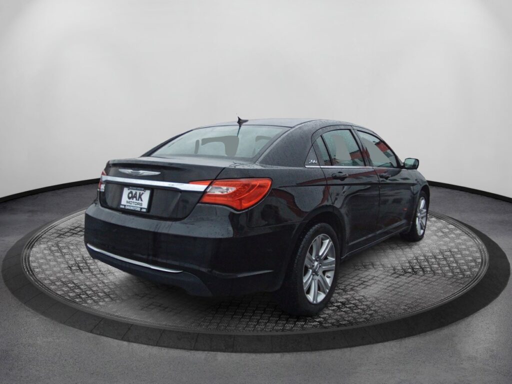 2013 Chrysler 200 Touring
