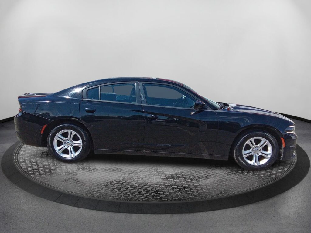 2017 Dodge Charger SE