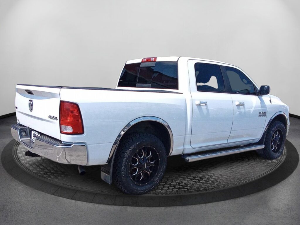 2017 Ram 1500 SLT