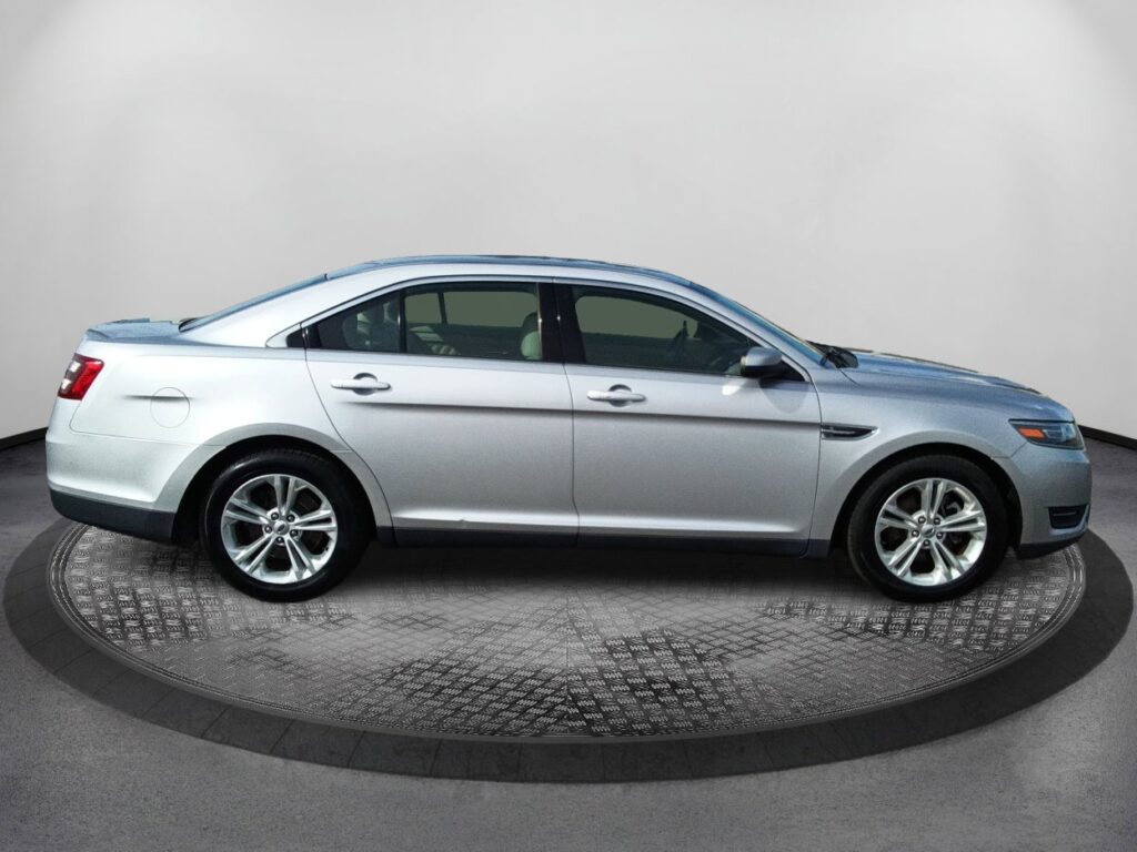 2019 Ford Taurus SEL
