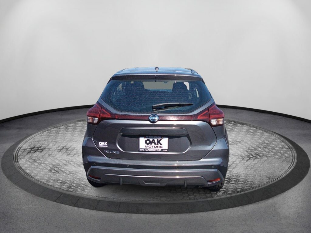 2021 Nissan Kicks S