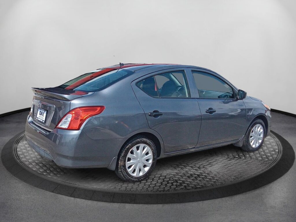 2017 Nissan Versa Sedan S Plus