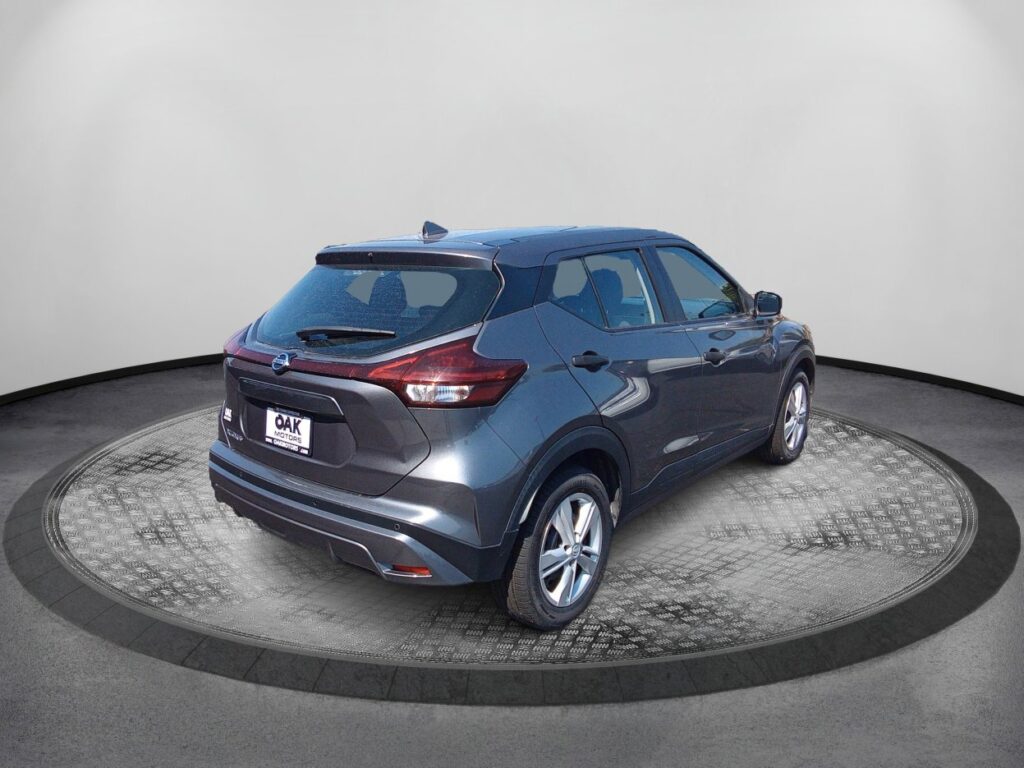 2021 Nissan Kicks S