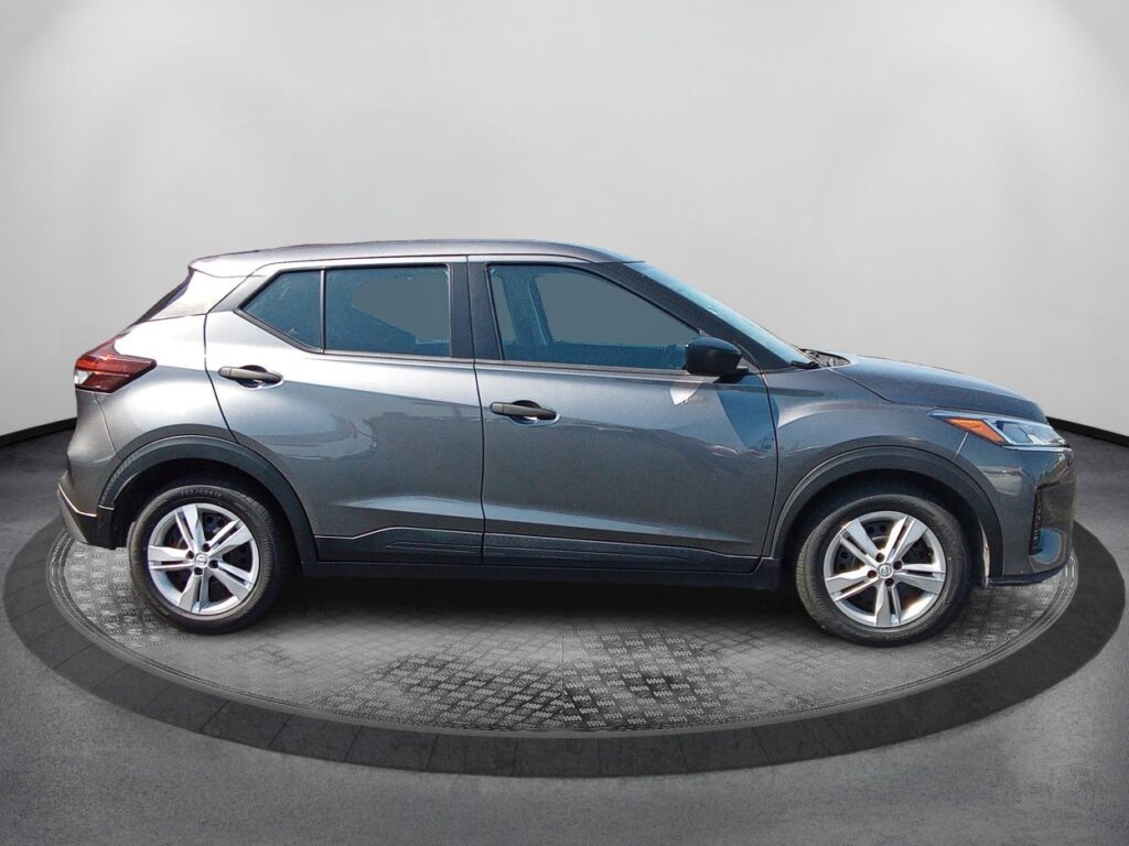 2021 Nissan Kicks S
